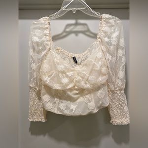 H&M Cream Floral Lace Ruched Puff Sleeve Cropped Top Blouse - Size Large